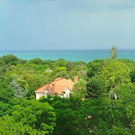 у моря на литературной * Odessa